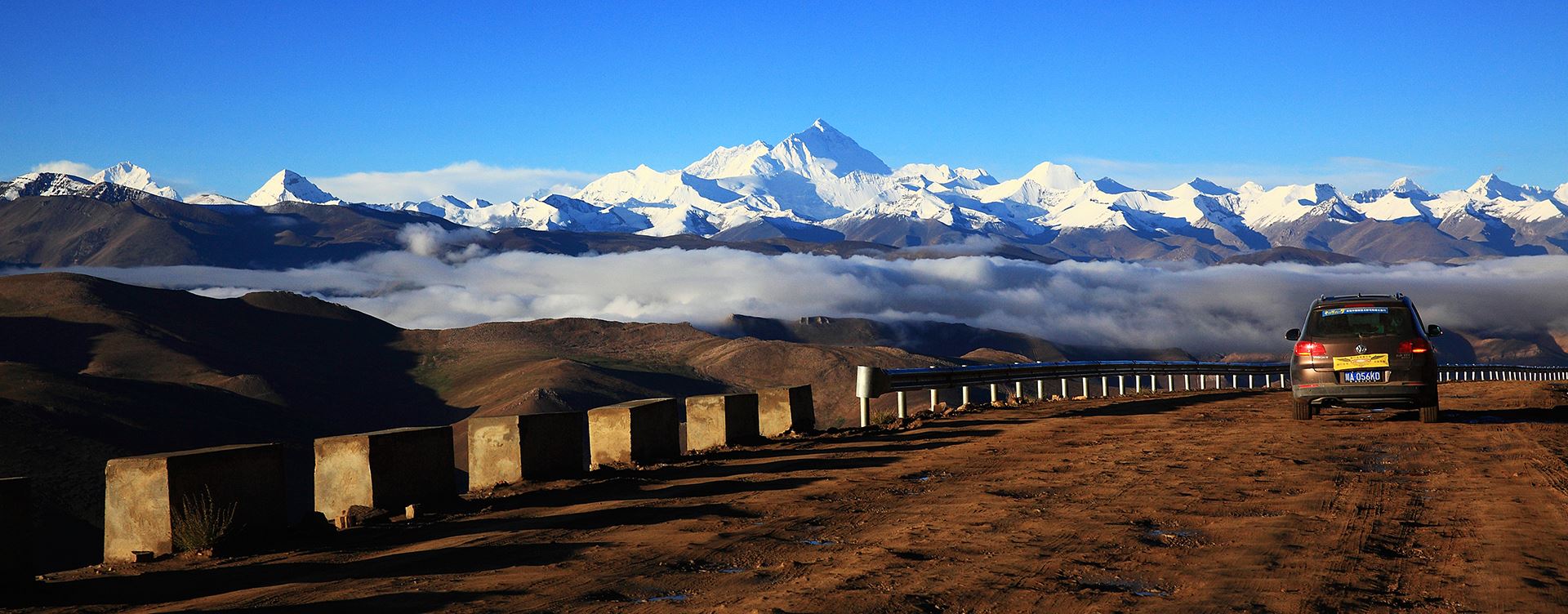 Überlandreise von Tibet via Everest nach Xinjiang mit Kailash Trekking