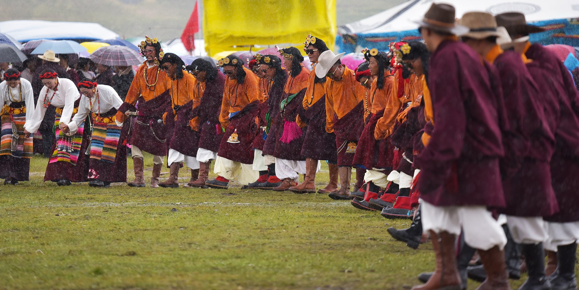 Erleben des Litang Perderennenfestes 2021